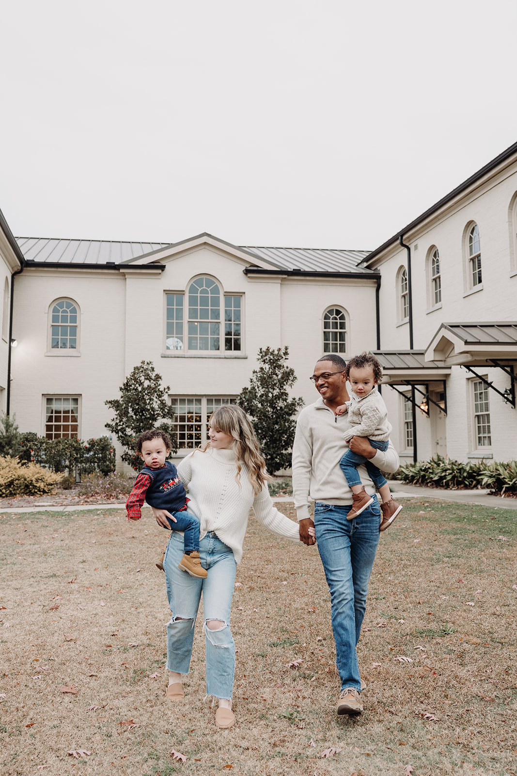 Downtown Fayetteville, North Carolina christmas family session